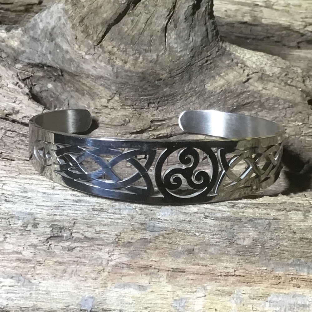 Triskelion Celtic Knot stainless steel bracelet